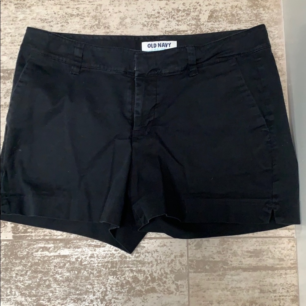 Old Navy Woman’s Shorts - Size 6